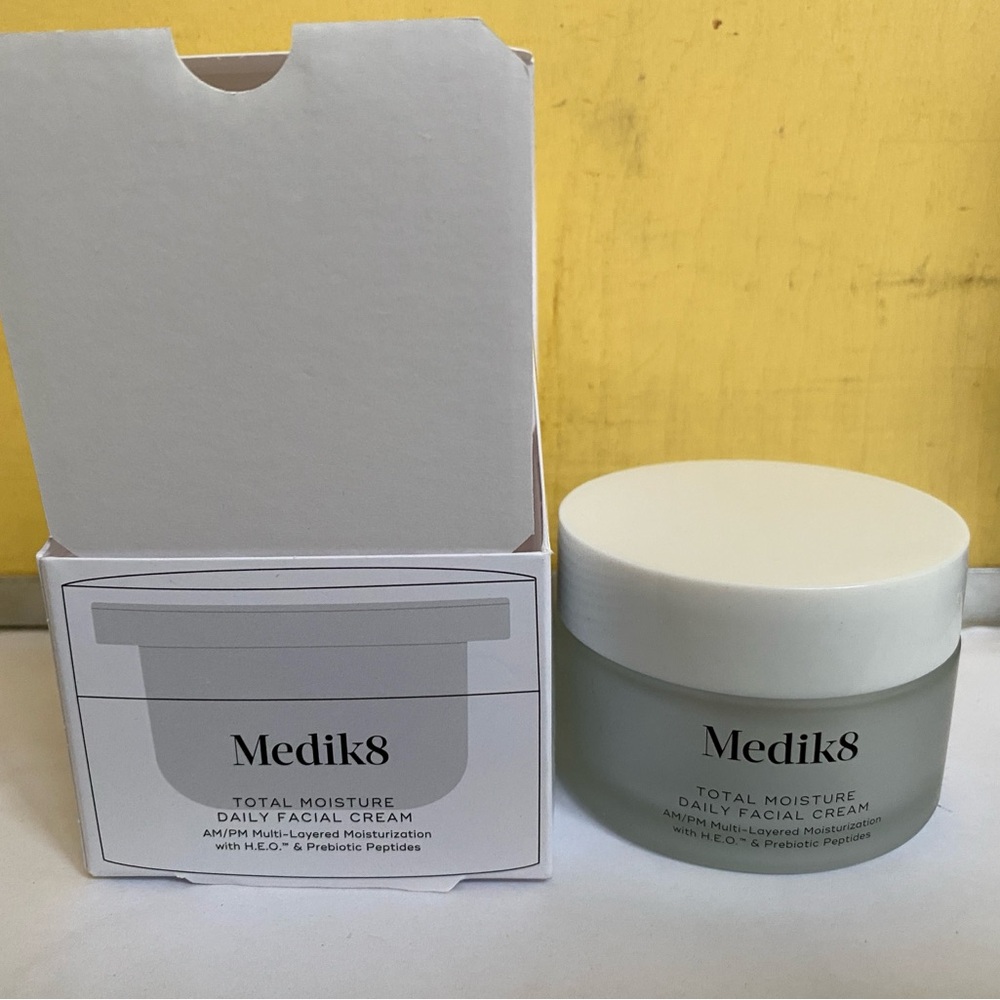 Medik8 Total Moisture Daily Facial Cream brand new in box 1.6 Oz